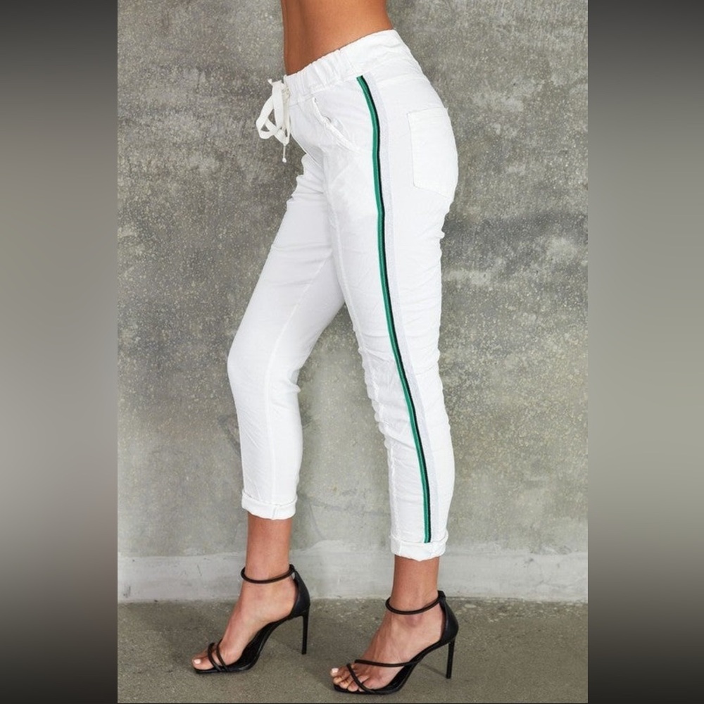 VENTI6 ITALY PANTS . SIZE L NWT WHITE W/SILVER & GREEN TRIM